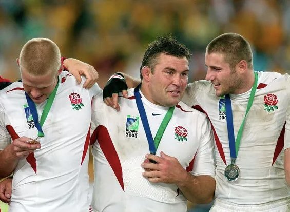 🏉👀 NIF GIVEAWAY 👀🏉 

We have very luckily been gifted a table *THIS FRIDAY* for a Six Nations Preview Dinner!

The dinner is with two legends of 🏴󠁧󠁢󠁥󠁮󠁧󠁿 rugby - Jason Leonard and Kyran Bracken,
both World Cup winners from England's iconic 2003 squad 🏆 

This exclusive event