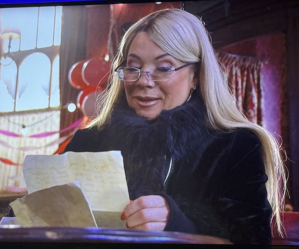 infinitevettel's tweet photo. #Eastenders i’m outta love, set me free https://t.co/RokK983pCF