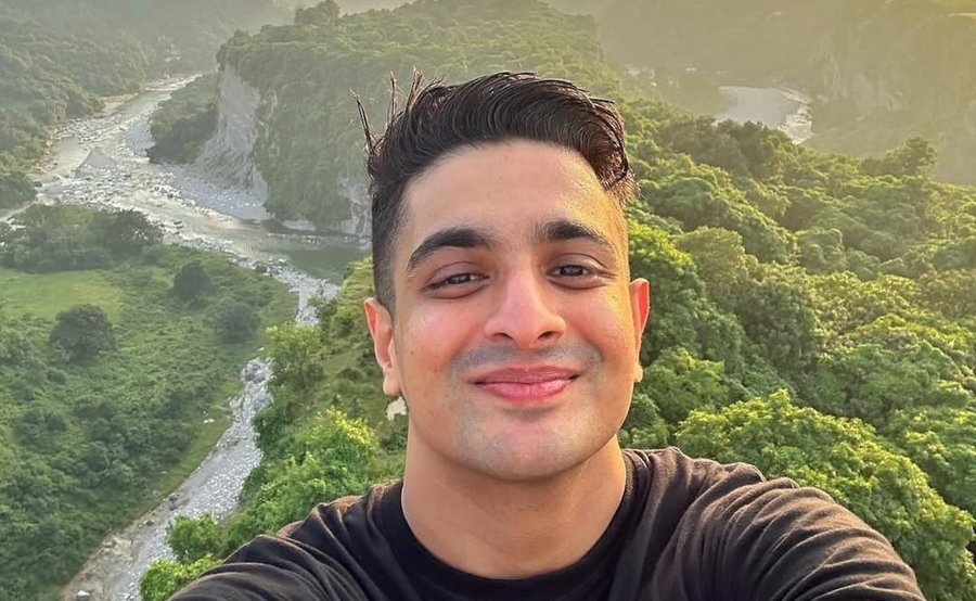 ndtv's tweet photo. Supreme Court To Hear YouTuber Ranveer Allahbadia's Plea In Crass Remark Row Tomorrow
https://t.co/9cIDxNjgU3 https://t.co/tH9jXHoO4D