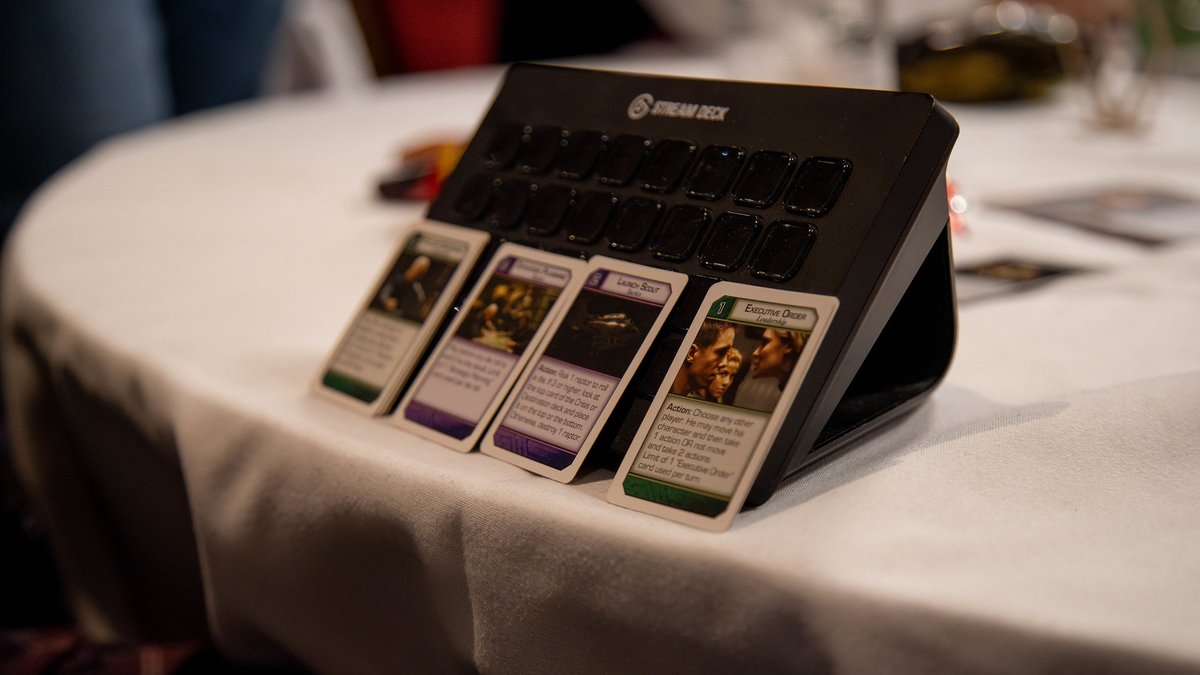 <a href="/elgato/">Elgato</a> What do we think about <a href="/BenitoMarlay/">Benito Marlay</a> using one just to hold his cards?