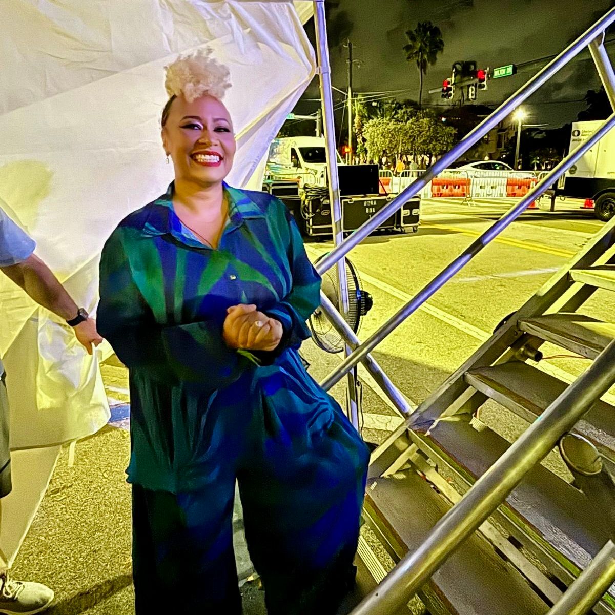 Emeli Sandé tweet media