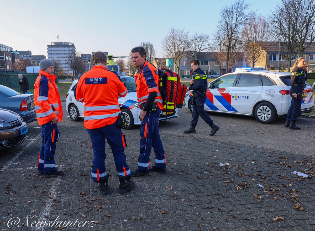 Steekincident in bedrijfspand Amsterdam Noord, traumahelikopter ingezet