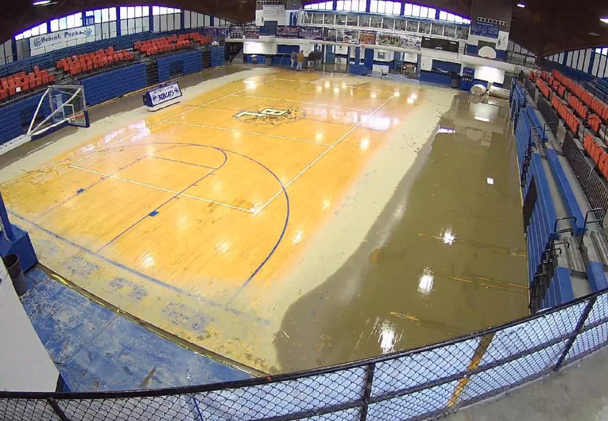 Our Betsy Layne community has been affected immensely. With the help of god and the community coming together we can get through this obstacle. Please keep praying for other families that have been affected by this flooding. Go bobcats 💙