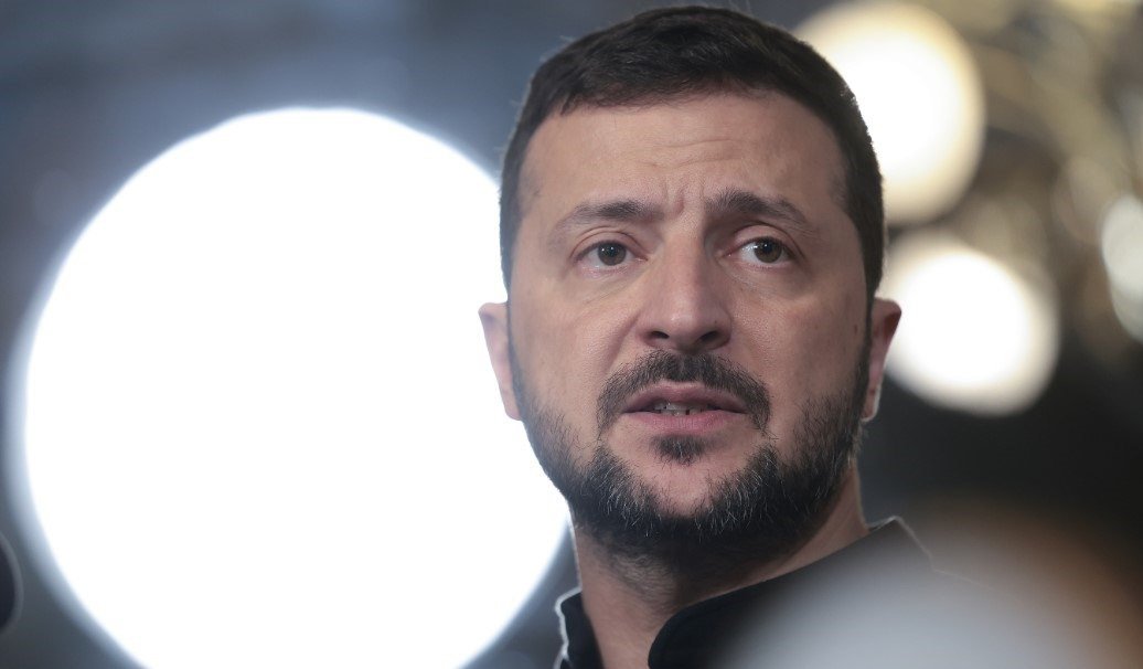 Ukurintigusha's tweet photo. 🇺🇦🇷🇺🇺🇸🇸🇦 L’Ukraine ne participe pas aux pourparlers entre la Russie et les États-Unis en Arabie saoudite et ne reconnaîtra pas leurs résultats. C’est ce qu’a déclaré Vladimir Zelenski lors d’une conférence de presse aux Émirats arabes unis https://t.co/cbweFWCt8N