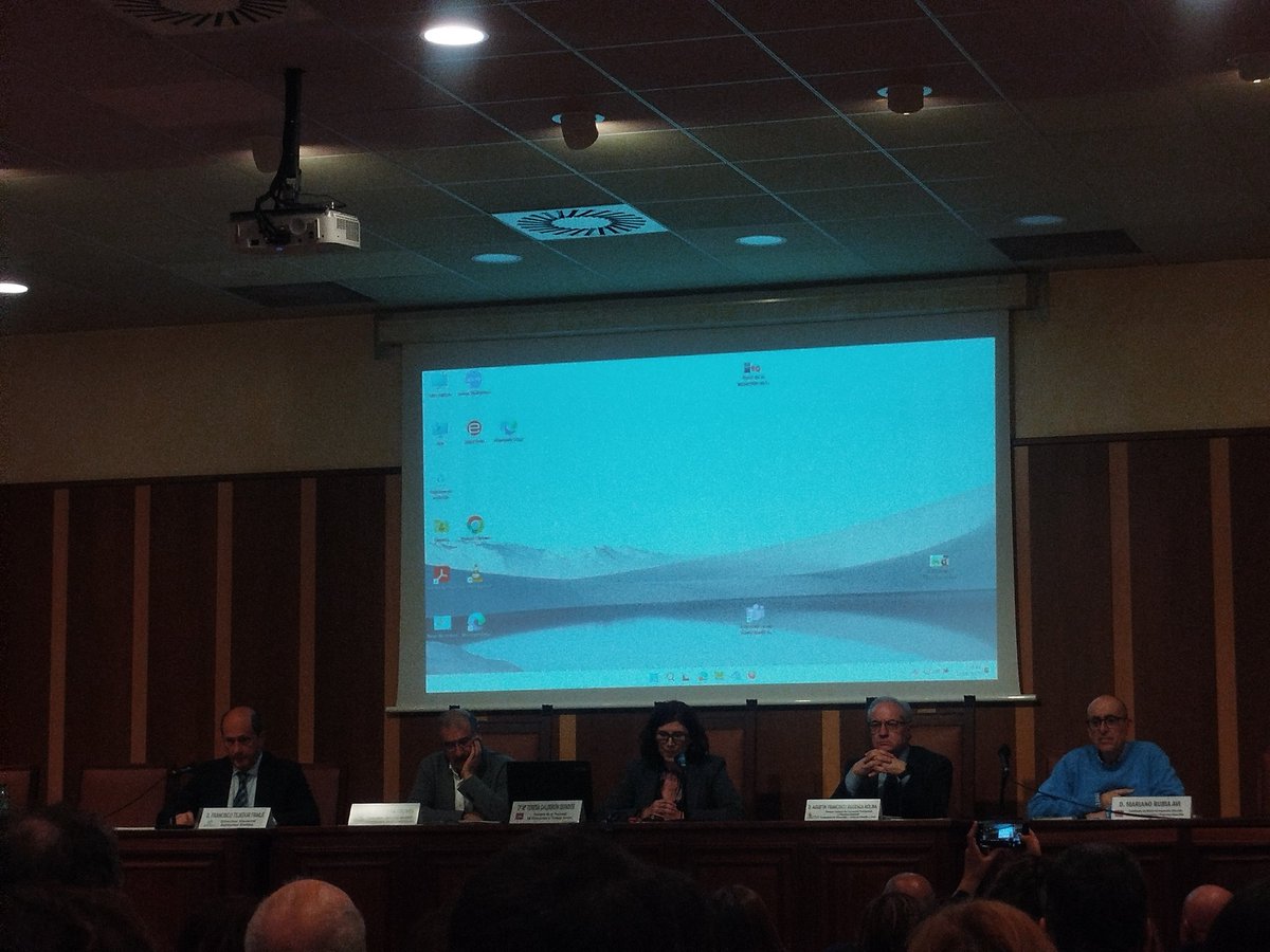 <a href="/fsiecl/">FSIE CL</a> asiste en la <a href="/feyts_uva/">feyts_uva</a> a la presentación del libro sobre la #evaluación en la nueva #FP publicado por <a href="/USIE_inspeccion/">USIE</a> con <a href="/editorialeditex/">Editorial Editex</a> <a href="/RocioLucas_/">Rocío Lucas</a> <a href="/SMAF12360/">Agustín F. Sigüenza</a> #educacion #fp #valladolid <a href="/educacyl/">Educación JCyL</a> <a href="/jcyl/">Junta de Castilla y León</a> <a href="/AyuntamientoVLL/">Ayto. de Valladolid</a> <a href="/Dip_Va/">Diputación de Valladolid</a> #fsie