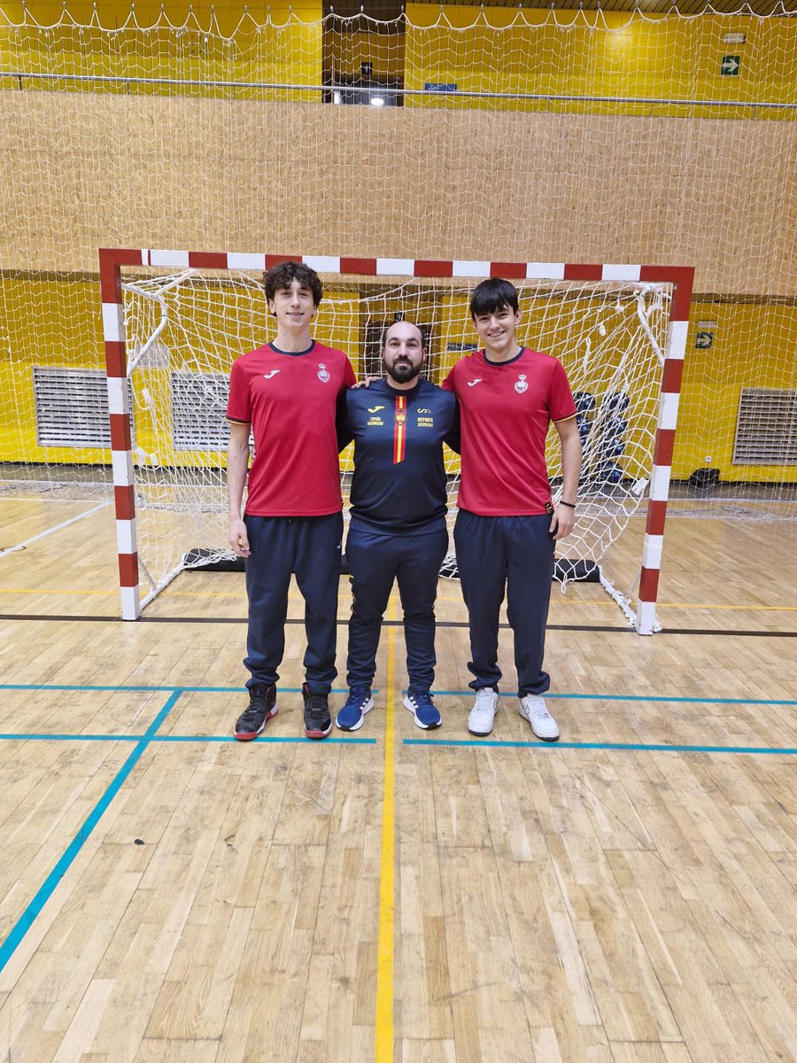 balonmanosanse's tweet photo. 👏👏 Nuestros representantes en las Jornadas de Tecnificación Nacional de la @RFEBalonmano .

#BMSanse❤️ https://t.co/SS8Kw0h4FK