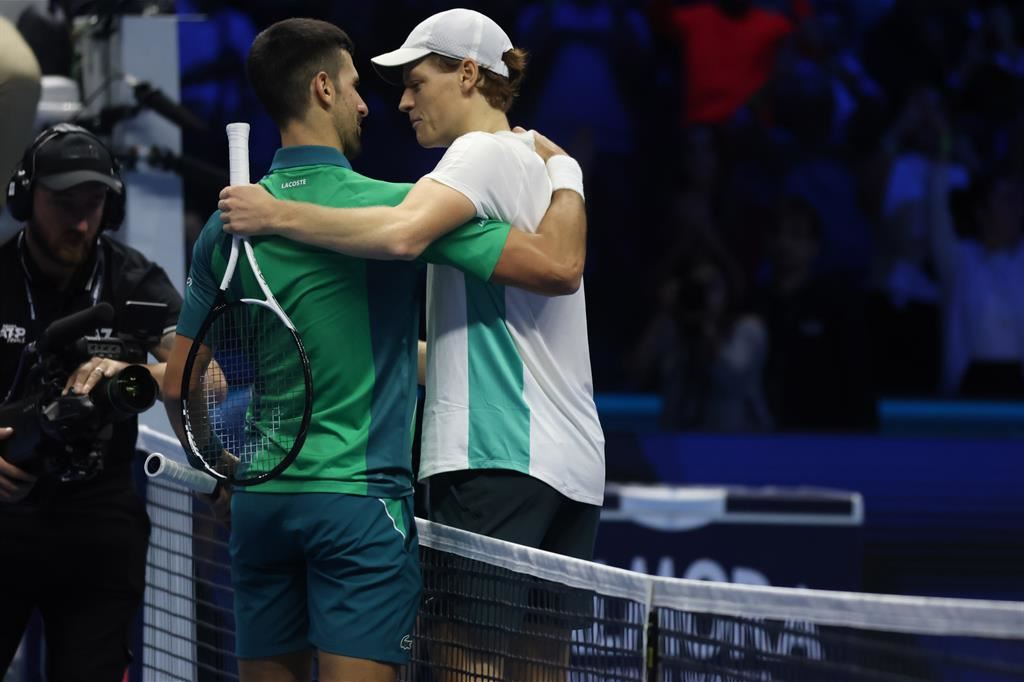 LaRagnaC's tweet photo. If it had happened to you, Wouldn't have hired the best lawyers to defend you? Wouldn't you have hoped that WADA would not have hounded you for a year and your colleagues would have called you ‘privileged’ and left you ‘alone’? HYPOCRITES! @AlexZverev @DjokerNole @stanwawrinka https://t.co/JUZiDnh119