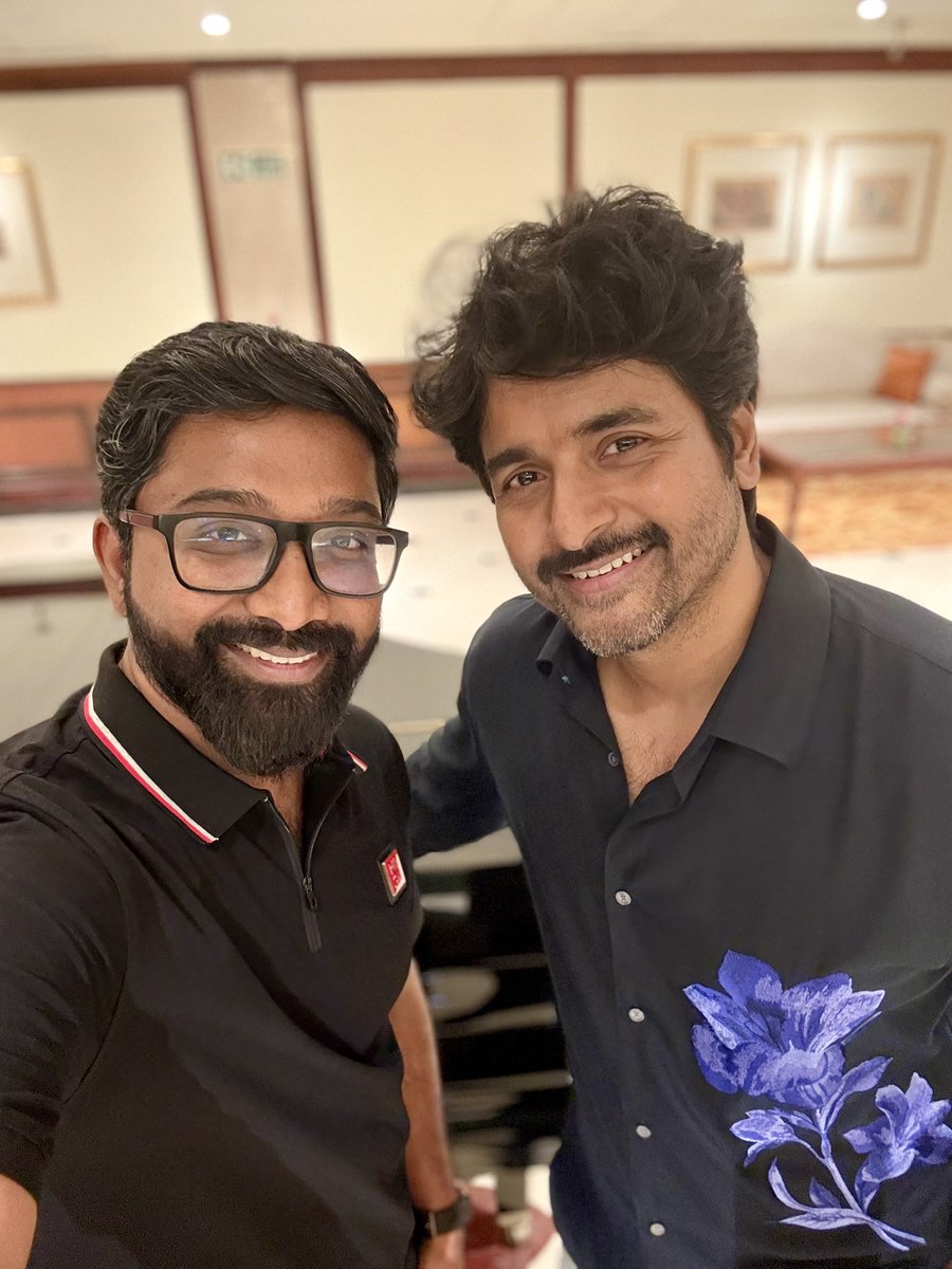 Kalai Arasu (@kalaiarasu_) on Twitter photo Happy Birthday my King <a href="/Siva_Kartikeyan/">Sivakarthikeyan</a> ❤️❤️❤️
I hope this year brings you endless joy, love, and success. May your day be filled with all the happiness you bring to those around you. Wishing you a Fantastic Forty 😉😉😉
#HappyBirthdaySivakarthikeyan #HBDSivakarthikeyan Happy Birthday my King <a href="/Siva_Kartikeyan/">Sivakarthikeyan</a> ❤️❤️❤️
I hope this year brings you endless joy, love, and success. May your day be filled with all the happiness you bring to those around you. Wishing you a Fantastic Forty 😉😉😉
#HappyBirthdaySivakarthikeyan #HBDSivakarthikeyan