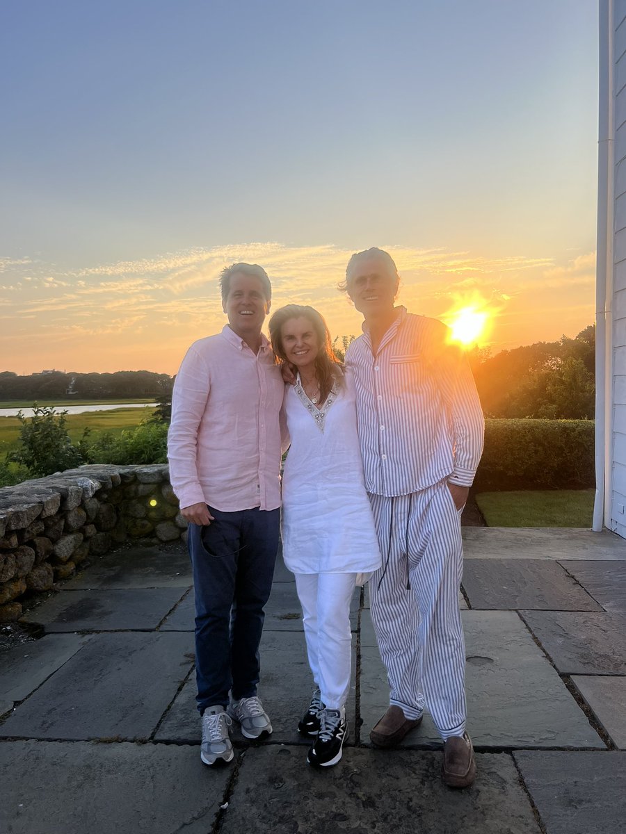 Maria Shriver tweet media