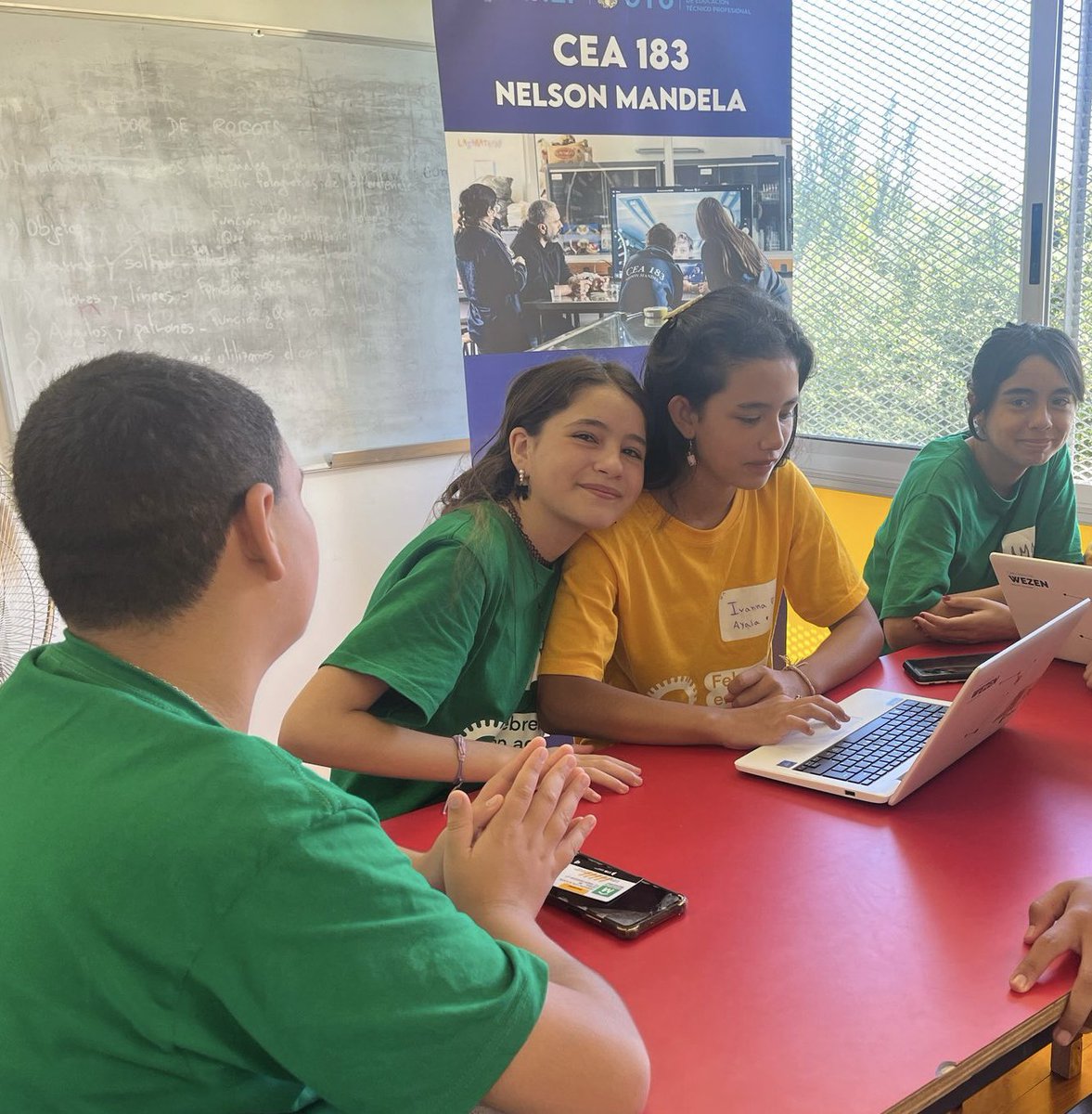 GSilvera06's tweet photo. #FebreroEnAccion edición 2025 en el CEA 183 Nelson Mandela @UTU_Uruguay se vive a pleno con 50 estudiantes que disfrutan de diversos talleres. Hoy impresión 3D, creatividad y tecnologia digital, diseñando llaveros
#EducacionPublica🇺🇾
#EBITECH https://t.co/0WsygrrNyn