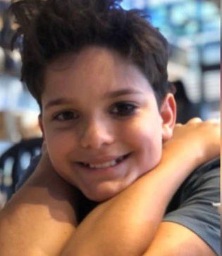 Kadıköy'de bıçaklanarak hayatını kaybeden 14 yaşındaki Mattia Ahmet Minguzzi'nin annesi:

"Adaleti sağlamadan bu dünyadan göçüp gitmeyeceğim. Değil ülkeyi, tüm dünyayı ayağa kaldıracağım."