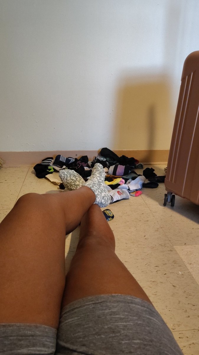 ChrystalRuchard's tweet photo. Who's taking over the sock pairing part of the laundry🙋🏾♀️🙋🏾♀️
#FootLovers
. #SecretObsession
#KinkAndSocks
#SockPlay
#FeetInSocks
#SoftSoleStyle
#HiddenDesires
#UnderTheSocks
#SocksAndToes
#FootFetishVibes https://t.co/E7hOXdL1Rw