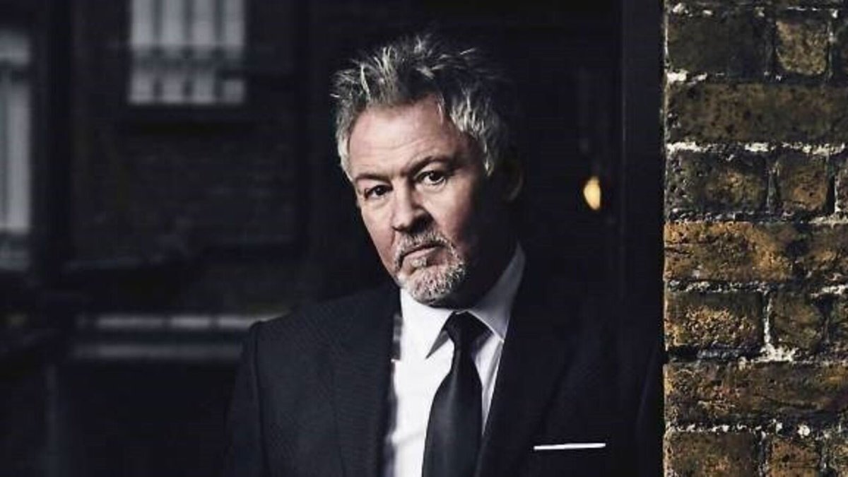 Un inglés de ojos azules y que encandiló a medio mundo con su éxito "Every time you go away", será nuestro protagonista semanal mañana, a partir de las 17 hrs, en jucalradio.com. PAUL YOUNG.
¿Te apetece?
<a href="/PaulYoungParlez/">Paul Young</a> #PaulYoung