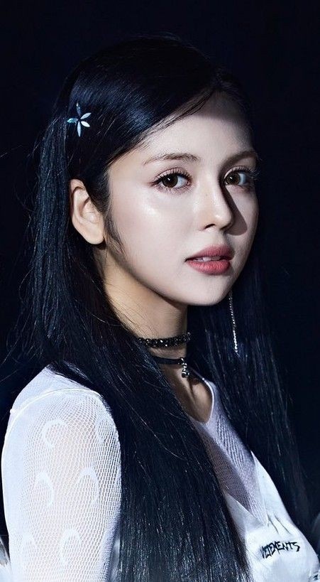 its_Sachiyaaah's tweet photo. Parang nakikita ko yung hit ya era dati ni Chanty sa Make-up nya ngayon Hahahahah. O guni guni ko lang yan 😂 

#Lapillus #Chanty https://t.co/wKGWl6PELT