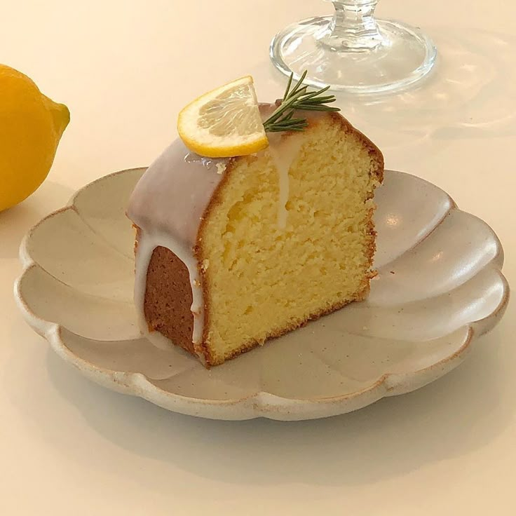 daily_dolce's tweet photo. Lemon desserts 🍋 https://t.co/g2xyIf1l7a