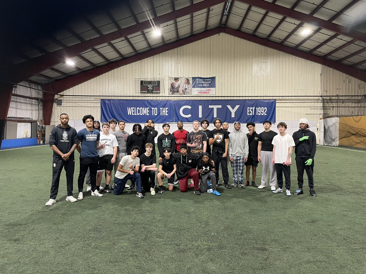 Another day in the office #DBNATION <a href="/ESAofNewEngland/">Excel Sports Academy of New England</a> <a href="/Alex_Rubin_/">Alex Rubin</a> <a href="/jackhartleyyy/">Jack Hartley</a> <a href="/JoeshmoeNolimit/">Joe’Quan Grant</a> <a href="/nathan_pok/">Nathan Pok</a> <a href="/CameronThoma5/">Cameron Thomas</a> <a href="/ElijahAyers11/">Elijah Ayers</a> <a href="/XThomas413/">(X) Xavier Thomas</a> <a href="/martin_manson3/">Martin Manson Jr.</a> <a href="/CentralFB413/">Springfield Central Football</a>