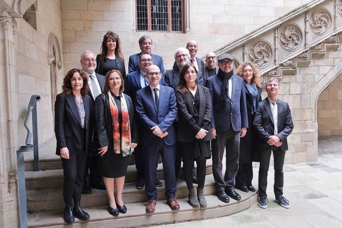Universitat Politècnica de Catalunya (UPC) (@la_upc) on Twitter photo 🥇Enhorabona a la investigadora de la #UPC Ana Isabel Pérez Neira (professora <a href="/UPCTelecos/">UPC Telecos 📡</a> i directora <a href="/CttcTech/">CTTC</a> ). Avui ha rebut una de les medalles Narcís Monturiol del <a href="/govern/">Govern de Catalunya</a> al mèrit científic i tecnològic.
<a href="/recercauniscat/">Recerca i Universitats</a> <a href="/iCERCA/">Centres CERCA</a> 🥇Enhorabona a la investigadora de la #UPC Ana Isabel Pérez Neira (professora <a href="/UPCTelecos/">UPC Telecos 📡</a> i directora <a href="/CttcTech/">CTTC</a> ). Avui ha rebut una de les medalles Narcís Monturiol del <a href="/govern/">Govern de Catalunya</a> al mèrit científic i tecnològic.
<a href="/recercauniscat/">Recerca i Universitats</a> <a href="/iCERCA/">Centres CERCA</a>