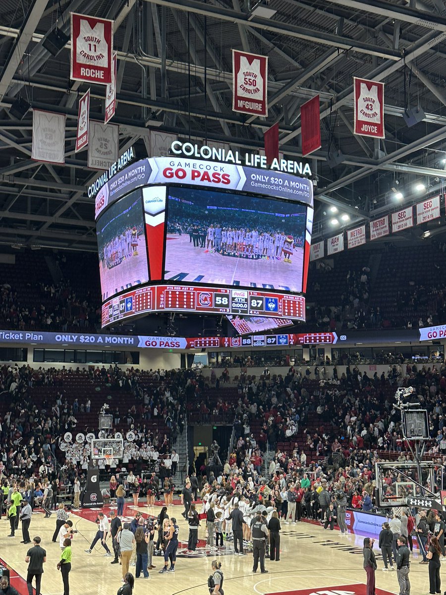 morganob's tweet photo. @uconnjosh That was an amazing victory. So glad I was there!! We were blessed to meet the legend afterward and @RebeccaLobo was so gracious! #BleedBlue #uconnwbb https://t.co/smYf5fkkuN