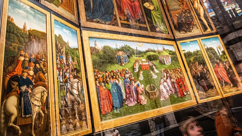 ¿Conoces ‘El Cordero Místico’, una de las obras más destacadas del Renacimiento? Descubriremos esta maravilla de Van Eyck y muchas más en nuestro ‘Flandes. Tras las pinceladas de los Maestros Flamencos’, del 9 al 14 de septiembre 👉🏻 culturviajes.org 
Foto: Visit Flanders