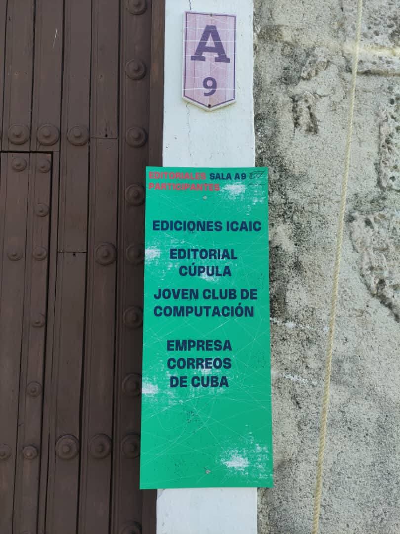 🗣️ Estamos en la sala A9 en la sede principal de la #FILH2025 en el castillo San Carlos de la Cabaña.
📚🎞️
#LeerElCine #65AñosICAIC