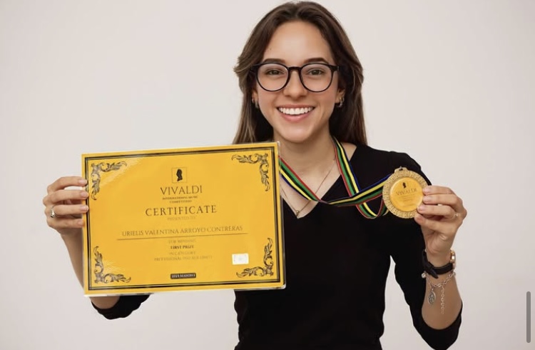 Urielis Valentina Arroyo Contreras proudly shows her medal and certificate! 🌟 Her brilliance has truly shone. Congratulations on these incredible achievements! 🏅

#MusicCompetition #VivaldiCompetition #MusicAward #InternationalMusicCompetition #GlobalMusicAwards