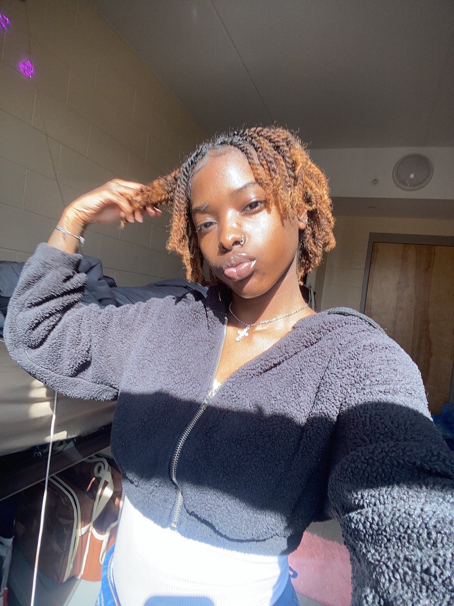 sominkscoded's tweet image. if you 6’1+ with plump lips hmu  🤙🏾