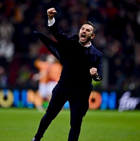 Musti1809's tweet photo. 💛❤️ https://t.co/wSzaosjnSV