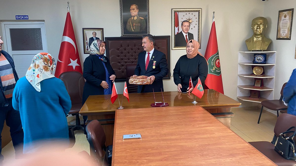Ak Parti Osmaniye İl Kadın Kolları Teşkilatımız ile birlikte Harp Malülü, Gaziler, Şehit, Dul ve Yetimleri Derneğini ziyaret ettik #akkadinlar