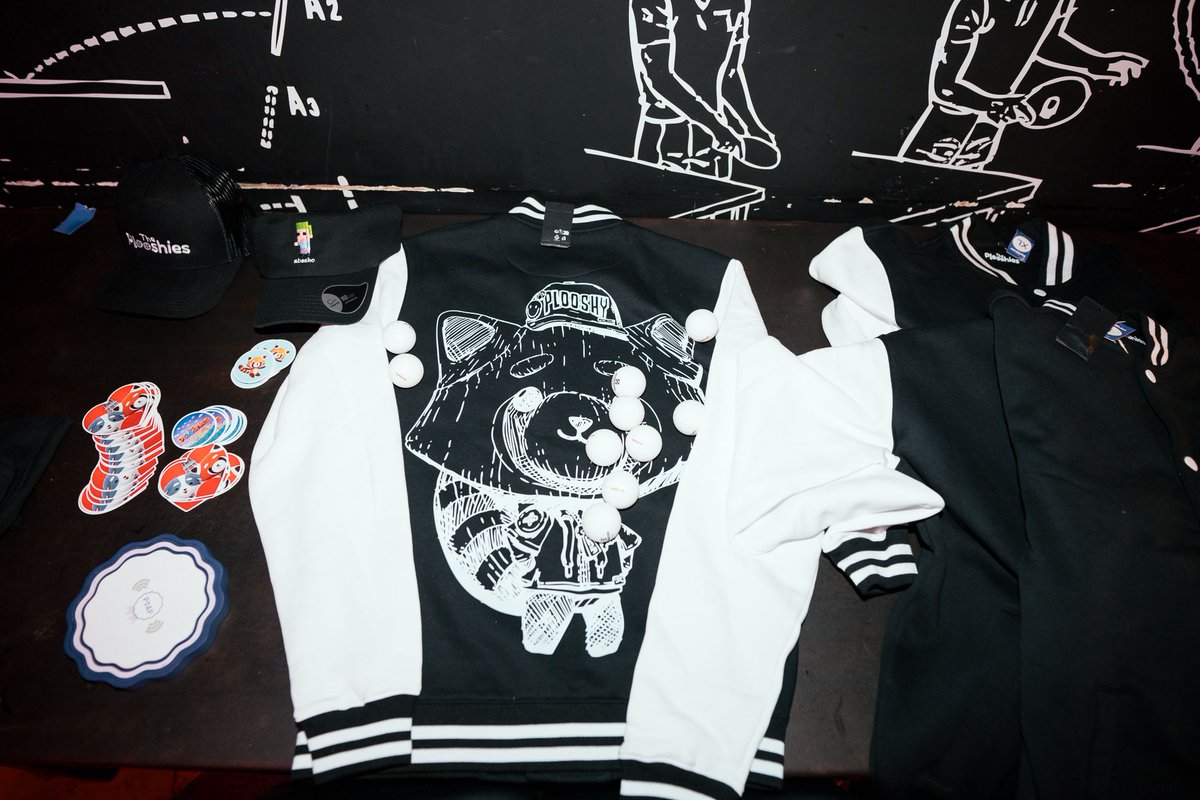 Plooshies at NFT Paris – A night to remember! 🇫🇷📸

From Plooshy mascots to unforgettable vibes with the community and our friends, here’s a glimpse of an epic evening 💚

Check out some highlights below, and find the link to the image gallery in our Discord!