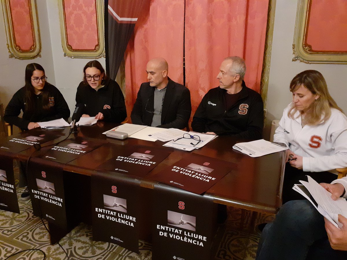 🫶⛹️‍♂️Presentació a l'Ajuntament del protocol de prevenció i actuació de violències del <a href="/CBSama/">Club Bàsquet Samà</a>, i les accions que estan engegant per difondre'l i fer-lo complir, com la signatura de la carta de compromís, l'acord d'adhesió, el nomenament del delegat/da de protecció, o la formació