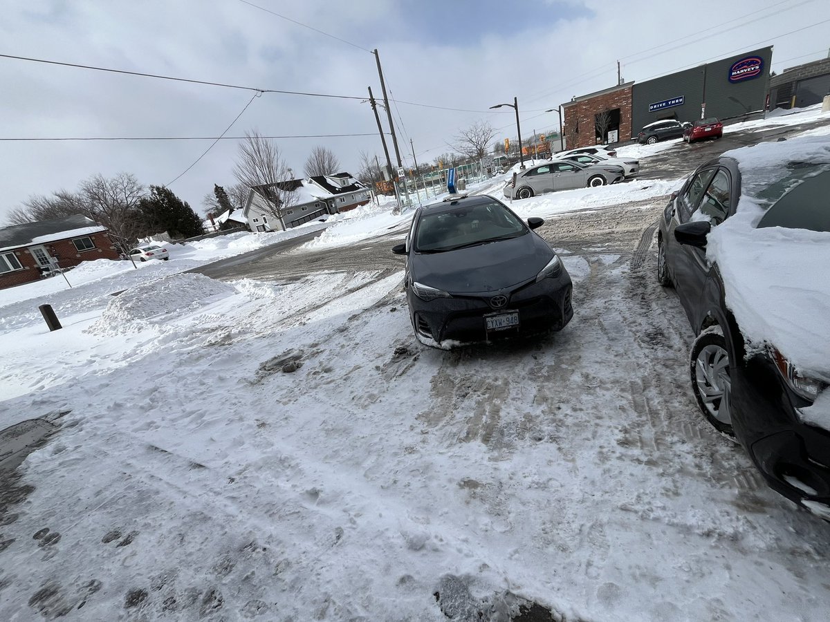 brightmanp's tweet photo. Only in Oshawa. @dominos https://t.co/pC6yyFGNbT