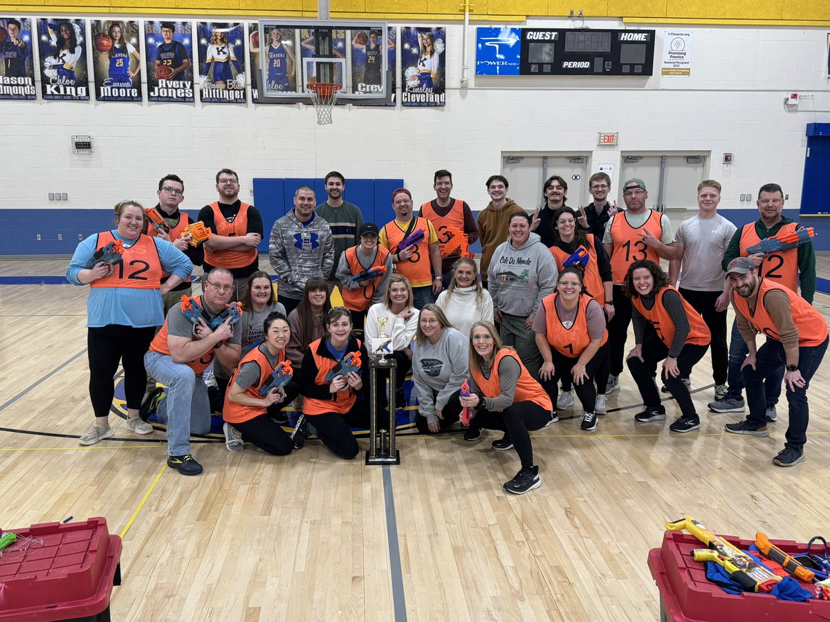 Karns Middle School (@karns_middle) on Twitter photo We love this kind of inservice! #teambuildingthekmsway We love this kind of inservice! #teambuildingthekmsway