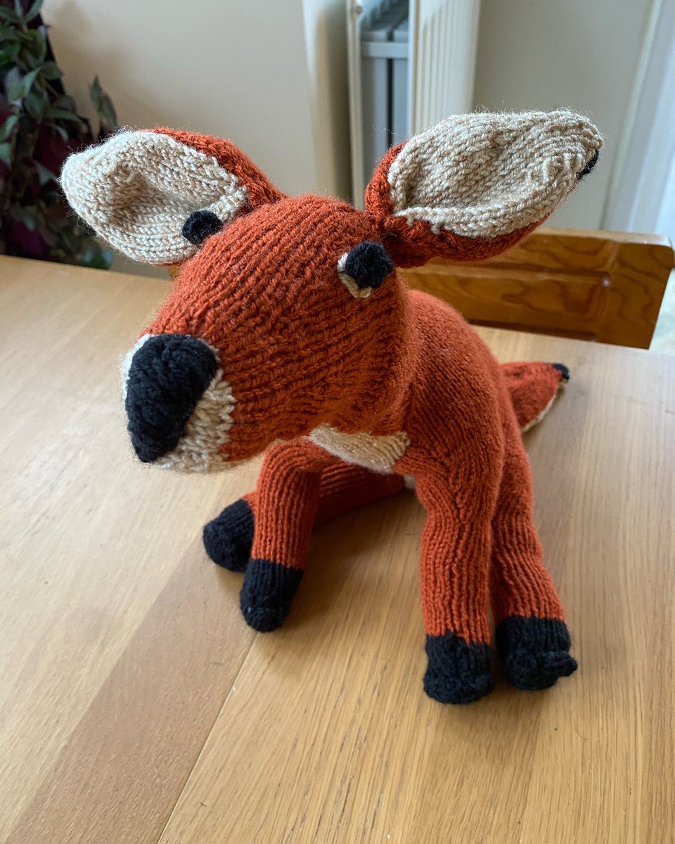 I knitted a deer. I kind of love him and I may need to knit a second one to live on my desk.