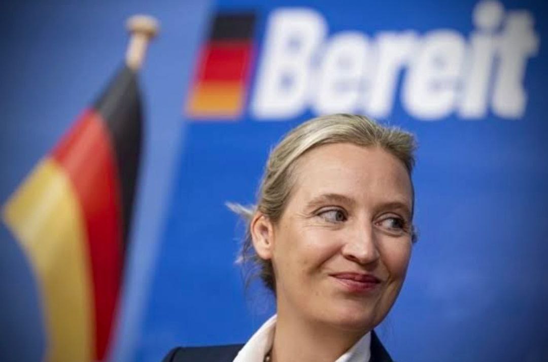 Ukurintigusha's tweet photo. Nous voulons établir une relation très forte avec la Russie. Notre objectif est de lever les sanctions qui nuisent à notre propre pays.Selon les sondages réalisés auprès des électeurs allemands, l'AfD occupe la 2è place en termes de soutien (22-24 %), derrière le CDU/CSU 29-30 %. https://t.co/xswj9TGv6m