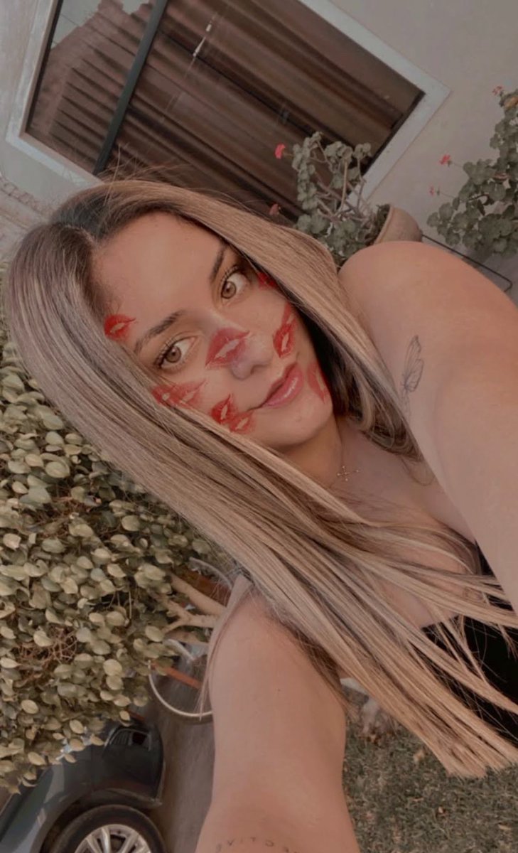 pelinegra o blondieeeee ma tu eree la baby