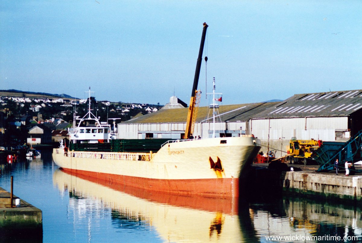 F.T Everard the Wicklow Connection
A scanned print of Everard’s Superiority discharging Swedish general cargo up river at the North Quay, on a cold crisp morning in February 1992.
28.2.1992