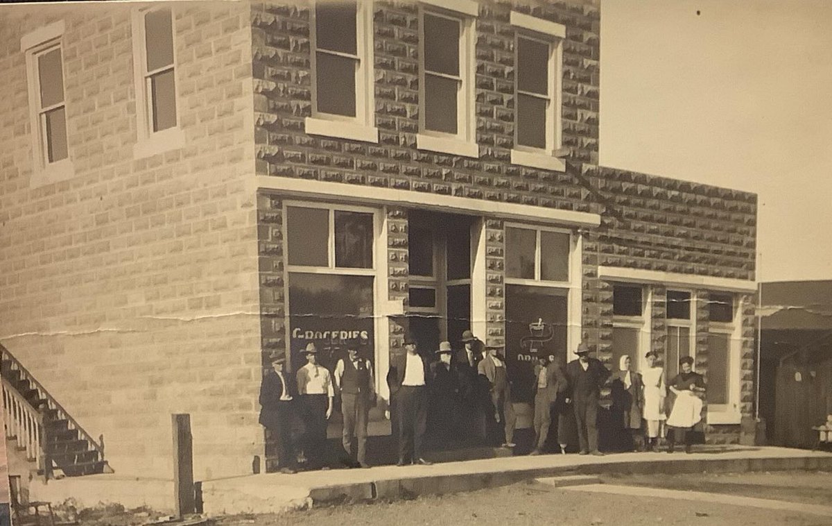 carnegieffiowa's tweet photo. We need your help on this one again. On the back of this photograph, it says Bill Salley’s drugstore Fairfield, Iowa. I can’t find this gentleman’s name anywhere and this does not look like something in Fairfield. Do you recognize this at all? https://t.co/Hckp9TBCLT