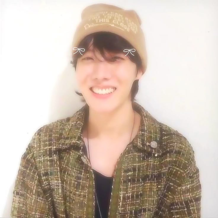 CigsJK_Sx's tweet image. જ⁀➴ Hilo por el cumpleaños de hobi, (fotos y vídeos)
🐿️🍦— Hilo para #hobi

#HOBIDAY 𖹭