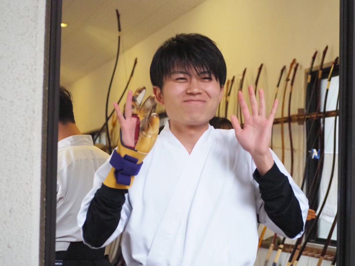 nmkyudo's tweet photo. こんにちは！

先日、推薦入試の合格発表がありましたね。
合格された皆さんおめでとうございます🌸

長崎大学医学部弓道部では、新年度の部員を募集中です✨
新歓イベント等の情報は、随時このアカウントとインスタ(プロフ欄にリンクを貼ってます)で発信していきます！
是非チェックしてくださいね🥰 https://t.co/Ubz4yEltPX