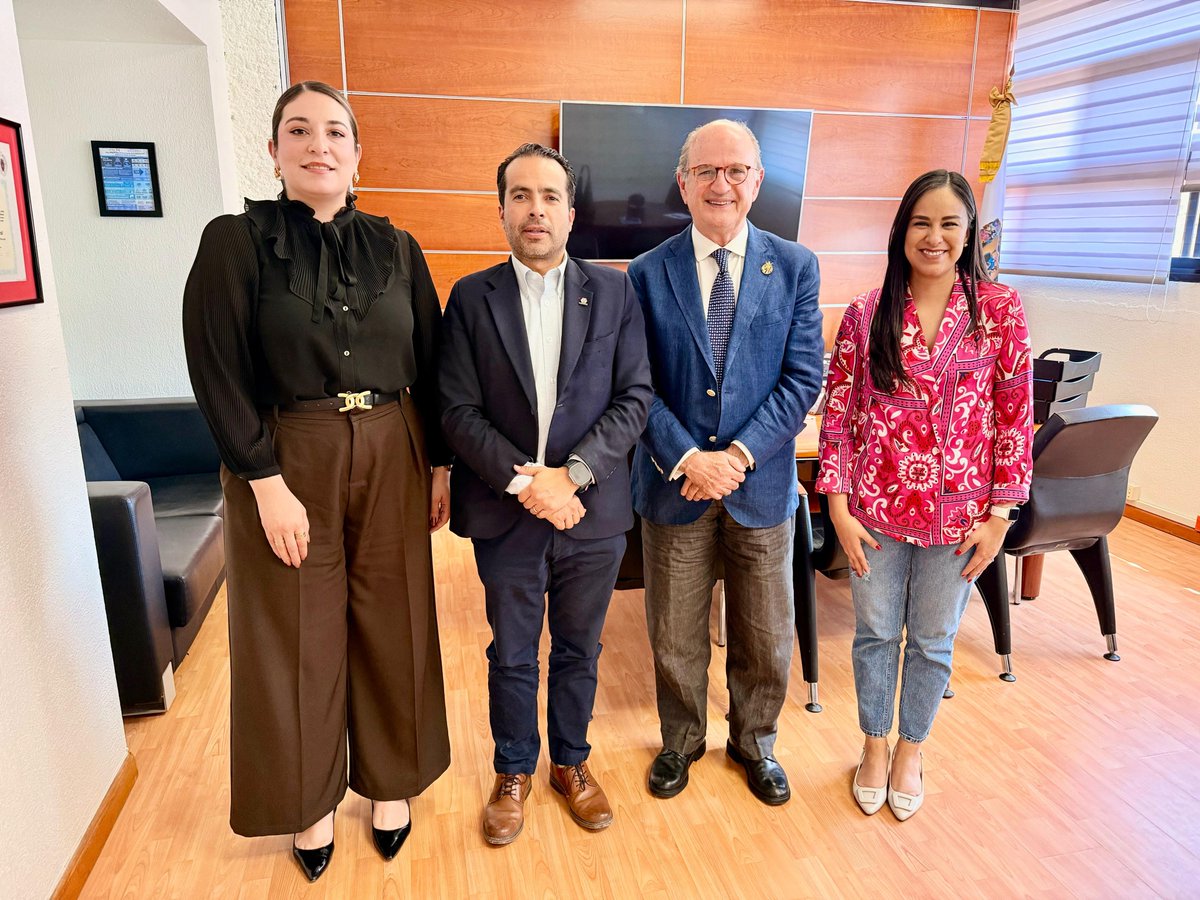 👉Nuestro presidente <a href="/hector_rodvel/">Hector Rodriguez V.</a> se reunió con el Secretario de <a href="/educaciongente/">Secretaría de Educación</a> de Guanajuato, <a href="/LiSanchezGomez/">Luis Ignacio Sánchez Gómez</a>, para impulsar estrategias que fortalezcan la educación. Dialogaron sobre la importancia de la primera infancia, acciones para reducir la deserción en educación media