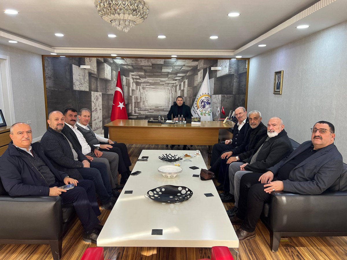 Güven Kuzu (@guvenkuzu56) on Twitter photo Ankara Ticaret Odası (ATO) Yönetim Kurulu Başkanı değerli hemşehrimiz Sn. <a href="/GurselBaran/">Gürsel Baran</a>’ı Odamızda ağırladık.
Nazik ziyaretlerinden dolayı Sayın Başkanımıza teşekkür ediyor, çalışmalarında başarılar diliyorum. Ankara Ticaret Odası (ATO) Yönetim Kurulu Başkanı değerli hemşehrimiz Sn. <a href="/GurselBaran/">Gürsel Baran</a>’ı Odamızda ağırladık.
Nazik ziyaretlerinden dolayı Sayın Başkanımıza teşekkür ediyor, çalışmalarında başarılar diliyorum.