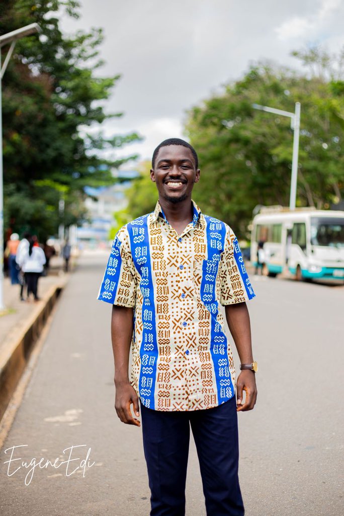 JephAsare's tweet image. 64th SRC President did it ..🥂✨
@KaneNanaFrancis 
@knust_src 
#SRCWeekIsBack