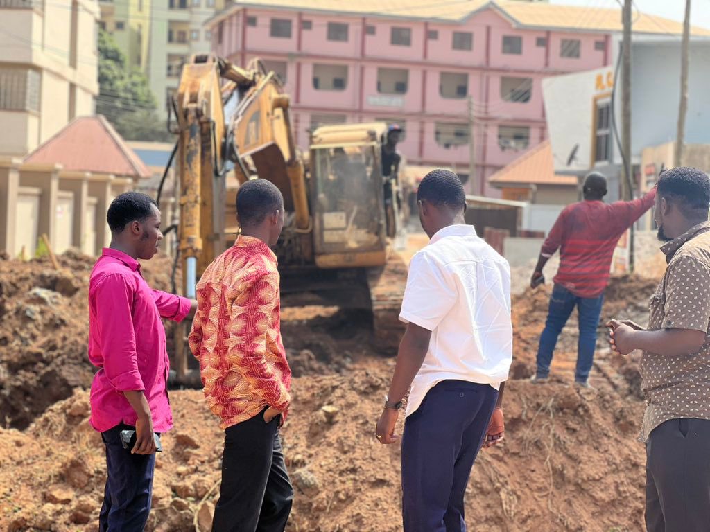 TymerBlaq's tweet image. Let’s make this week legendary! #SRCWeekIsBack 😂😂