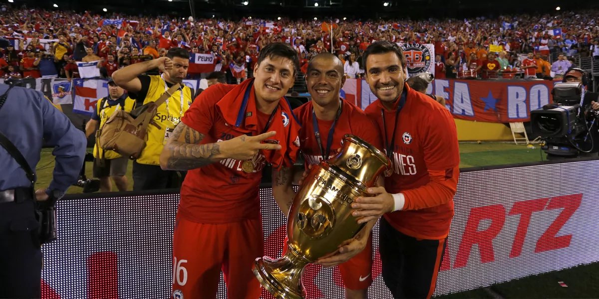 datosnomitos's tweet photo. 📌Minutos por Cantera🇨🇱
🏟️Copa América 2015 + 2016

3.608’ UC | 29% minutos | 11 jugadores
3.159’ Cobreloa | 92% | 3J
2.770’ @ColoColo | 61% | 4J
1.107’ Huachipato | 49% | 2J
1.016’ U de Chile | 18% | 5J
373’ Wanderers | 16% | 2J
104’ Audax | 9% | 1J
60’ Antofagasta | 5% | 1J https://t.co/fdJTJGQzsj
