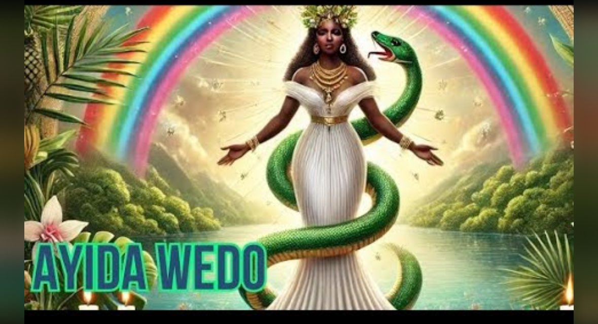 『チャッキーの花嫁』では、魂を人間の宿主に移植するブードゥー呪文が217ページに登場します。この呪文は、ハイチのブードゥー教におけるロア(精霊)であるダンバラへの祈りでした。ダンバラ・ウェドは、妻のアイダと共に虹となってハイチの上空に現れる