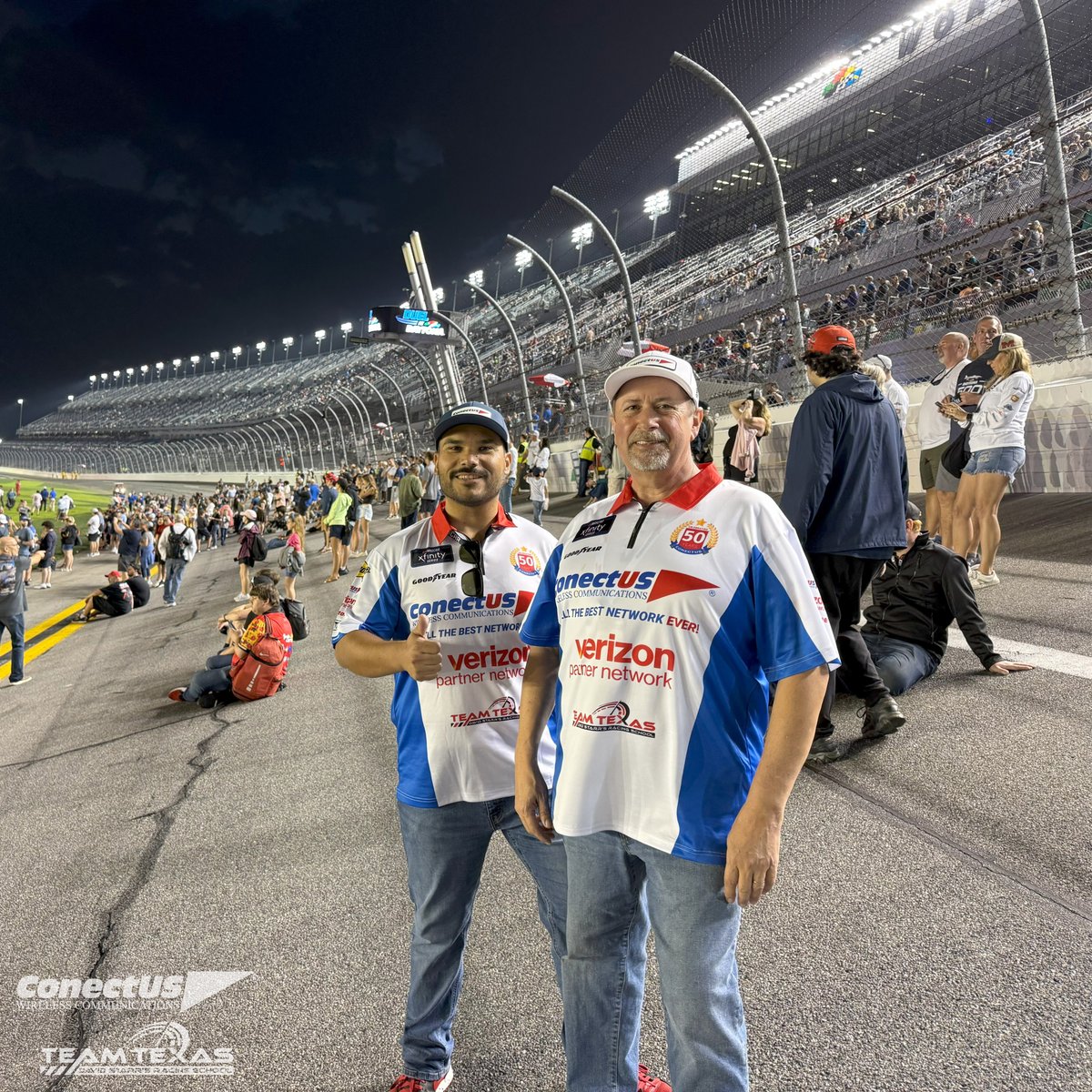 MyConectUS's tweet image. Rick and Cory had a fabulous weekend at the Daytona 500, as they spent a few days meeting with business owners, demoing Verizon products, and showcasing our one-stop shop to connect businesses with our agents, CPNzone.

#weloveverizon #likeconectus #digitalagent #agentprogram