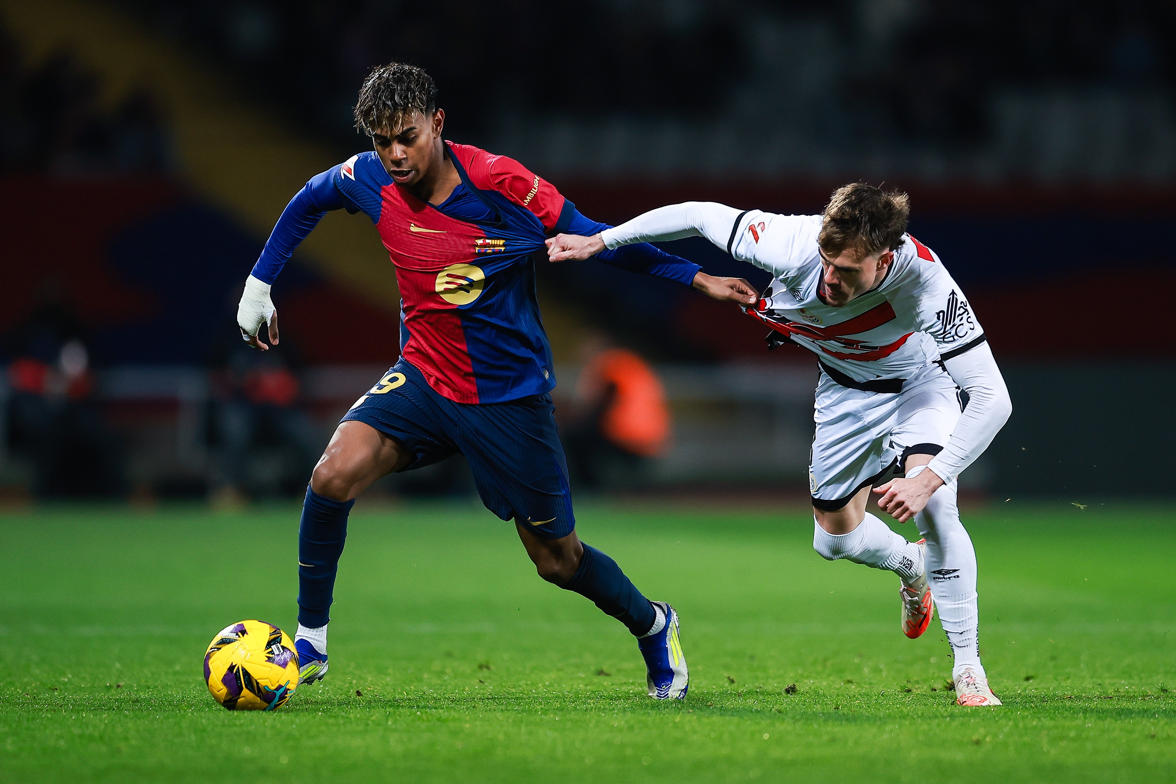 FC Barcelona vs Rayo Vallecano LIVE Updates of La Liga 2024-25, Scores, News, and Free Commentary: Barcelona 1-0 Rayo at half-time | sportzpoint.com