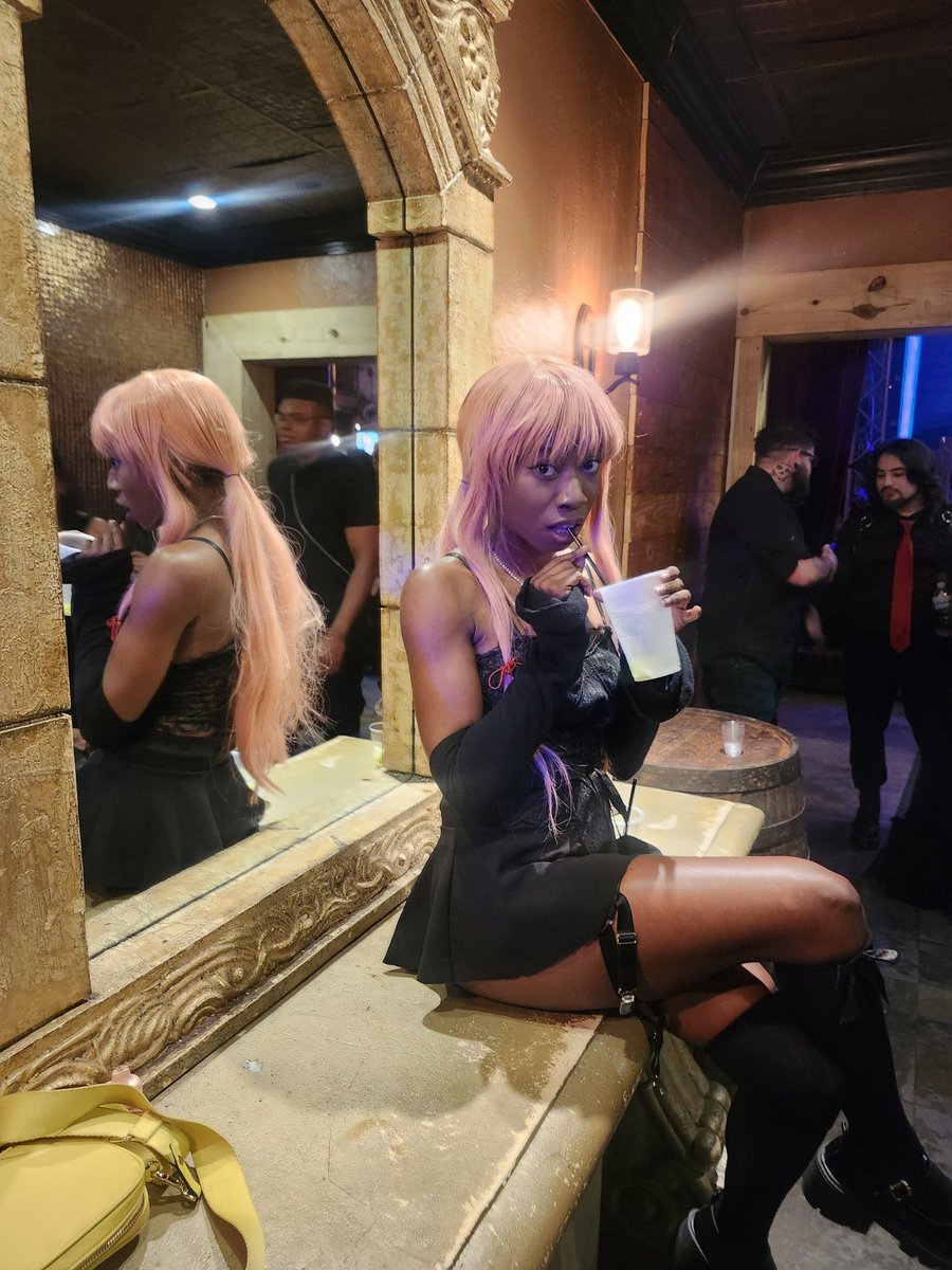 Cosplayed Yuno from Future Diary 

i haven't been on here in a while hiii 😊