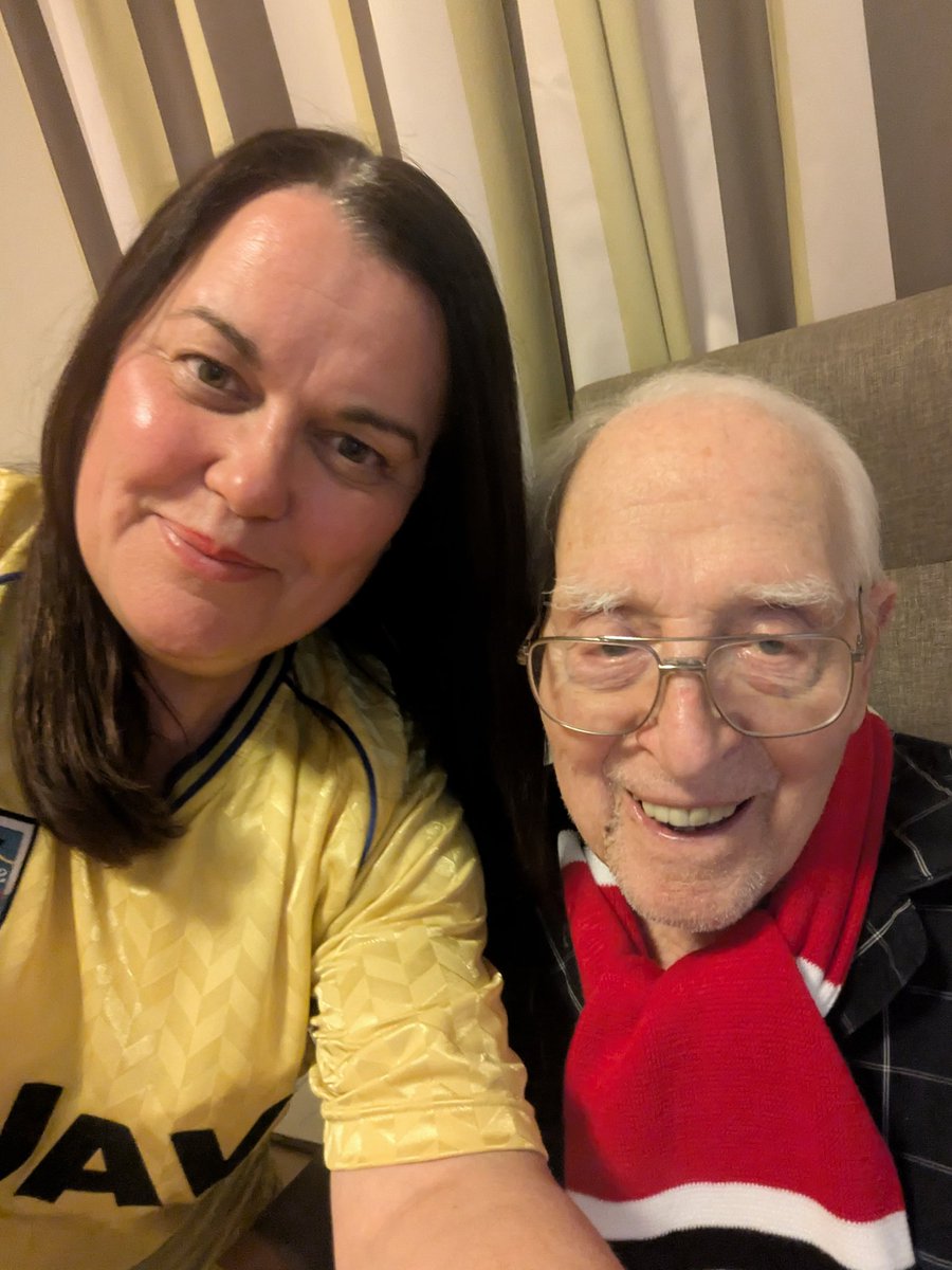 Taking the match to George, his face getting mentioned on the radio x 🔴⚪⚽ <a href="/SunderlandAFC/">Sunderland AFC</a> <a href="/IsidorWilson/">Wilson Isidor</a> ♥️ <a href="/SAFC_NASA/">SAFC-NASA</a>