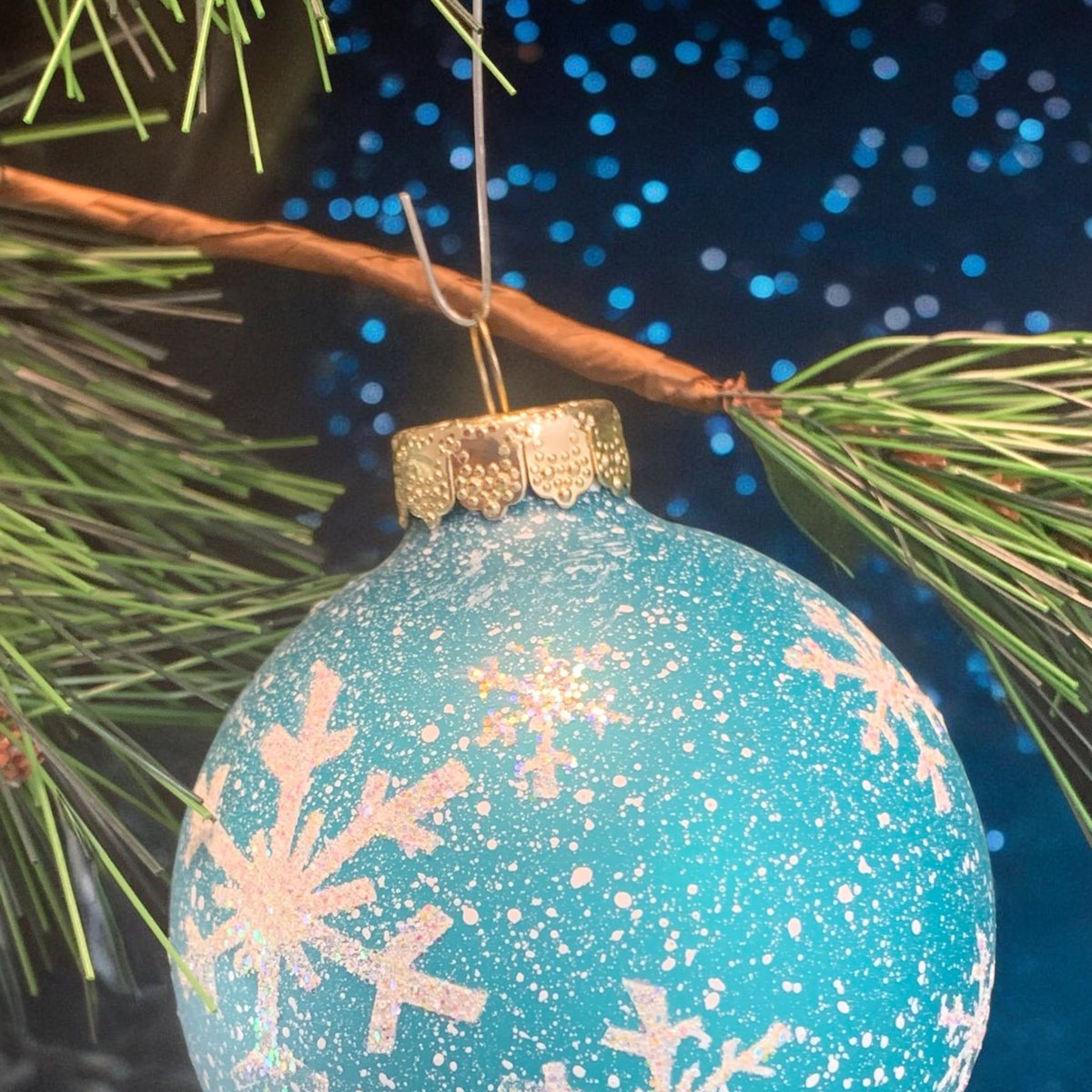 twooldsoulsinc's tweet photo. Check out Vintage Holiday Living By Krebs Round Blue Snowflake Glass Ornaments Set of 4
#vintage #ornaments #ornamentcollection #holidaydecor #bulbs
https://t.co/uw87QUd2Oy #eBay via @eBay https://t.co/KnRhRVVq5c
